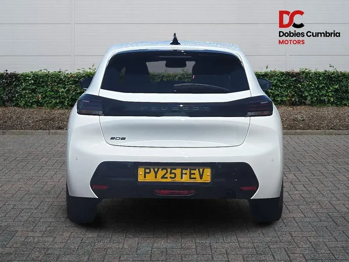 Used Peugeot 208 Allure 100 HP (73 kW) 2025 White Hatchback