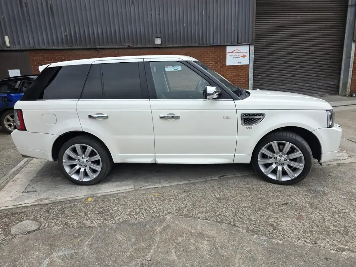 Usado Land Rover Range Rover Sport 272 HP (200 kW) 2009 Branco SUV