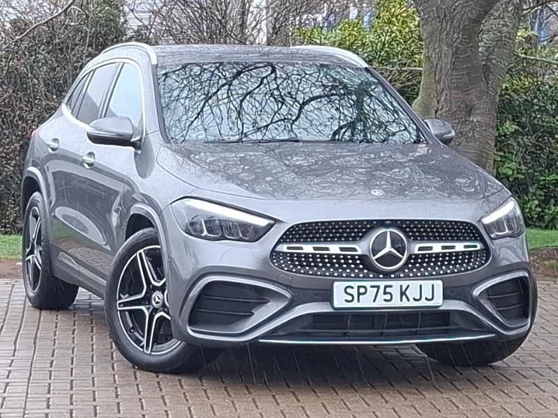 Used Mercedes GLA200 Executive 150 HP (110 kW) 2025 Grey SUV