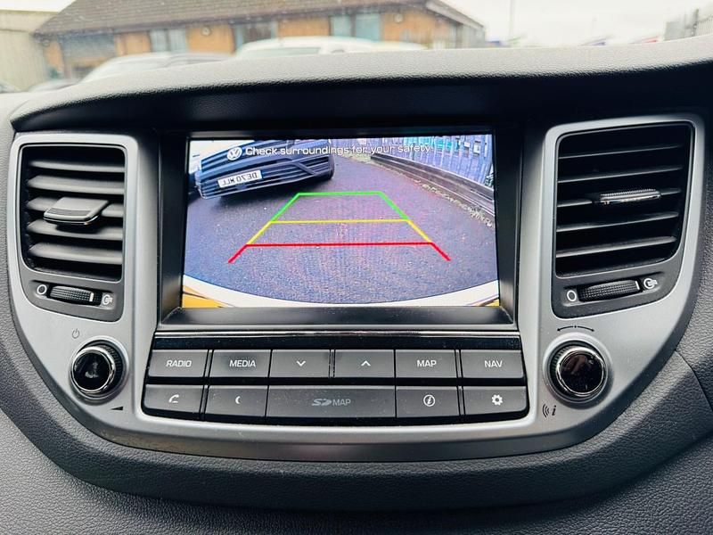 Used Hyundai Tucson SE 2016 White SUV