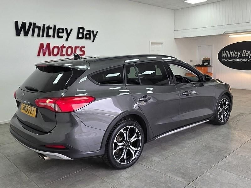 Used Ford Focus Active 125 HP (91 kW) 2019 Grey Estate