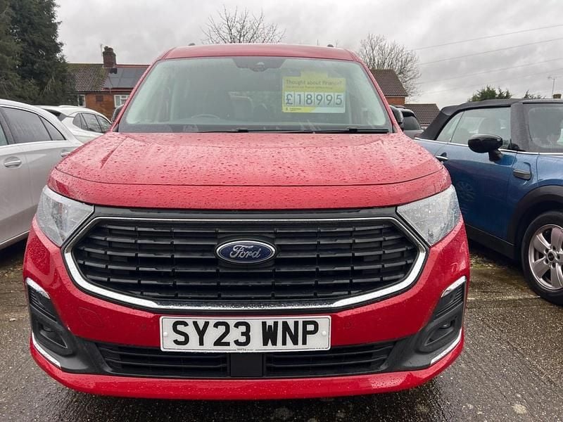Used Ford Grand Tourneo Connect Titanium 2023 Red MPV