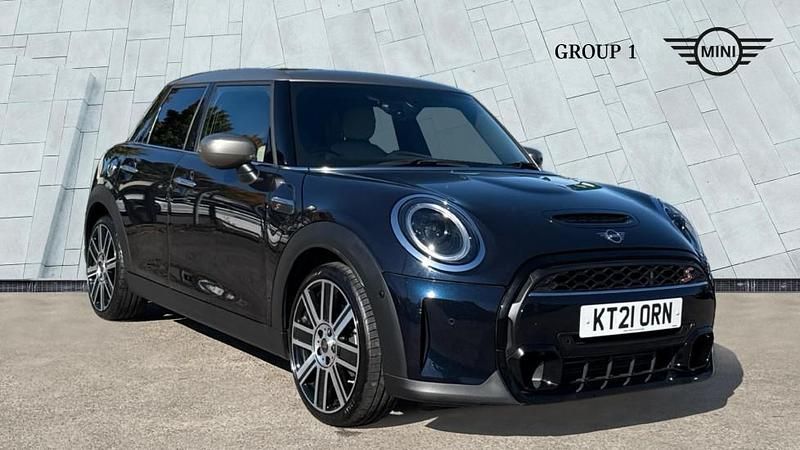 Black Used 2021 Mini Cooper S Exclusive Hatchback | £22,350 (Fair price) - Image 1/4
