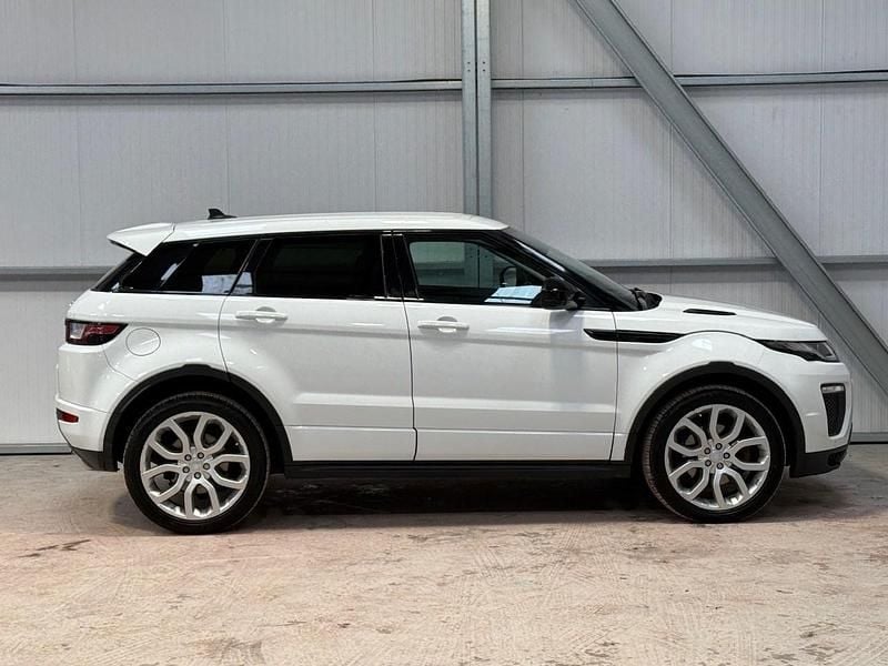 Used Land Rover Range Rover evoque HSE Dynamic 180 HP (132 kW) 2016 White Estate
