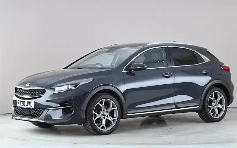 Usado Kia XCeed 136 CV (100 kW) 2020 Gris SUV