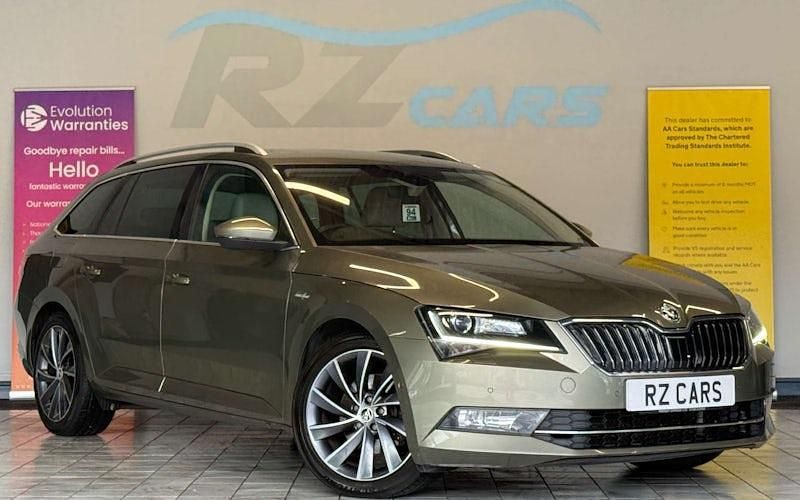 Used Skoda Superb 190 HP (139 kW) 2017 Green Estate