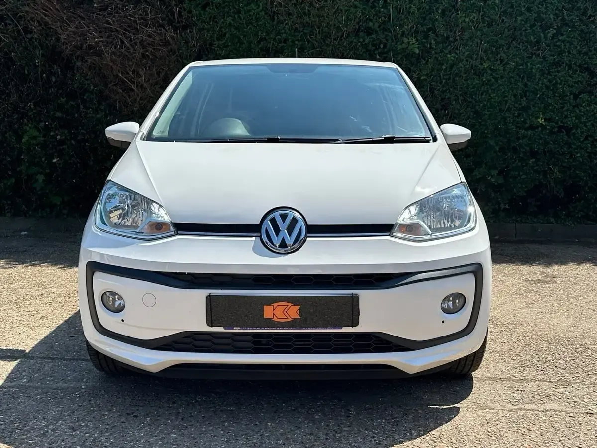 Used VW up! high up! 75 HP (55 kW) 2016 White Hatchback