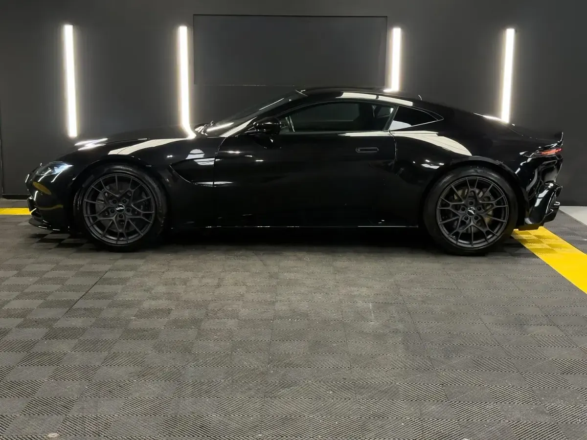 Used Aston Martin Vantage 2022 Black Coupe