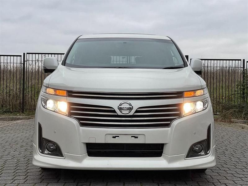 Used Nissan Elgrand 2013 White MPV