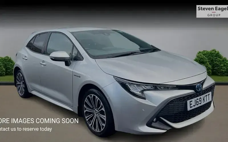 Gebraucht Toyota Corolla Design 122 PS (89 kW) 2022 Kleinwagen