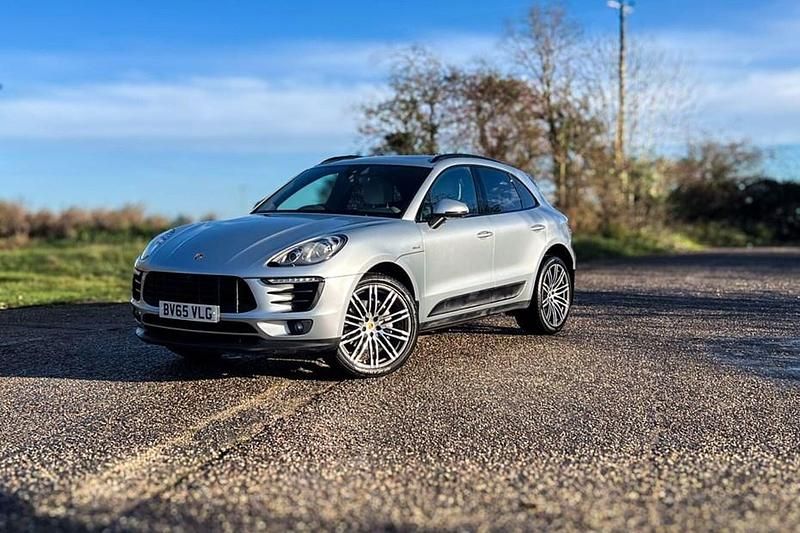 Used Porsche Macan 258 HP (189 kW) 2015 Silver SUV