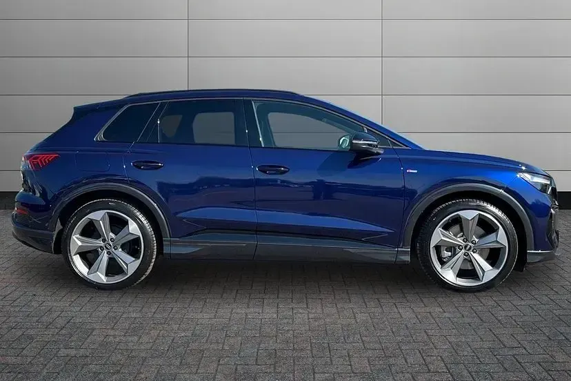 Used Audi Q4 e-tron Black Edition 210 kW (286 HP) 2026 Navarra blue SUV