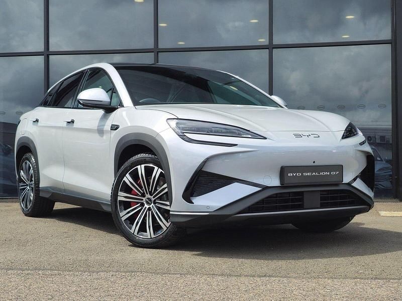 Indigo grey New 2025 BYD Sealion 7 Comfort SUV | £45,523 (Fair price) - Image 1/4