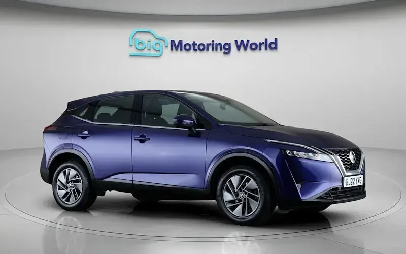 Used Nissan Qashqai Acenta Premium 140 HP (102 kW) 2022 Blue SUV