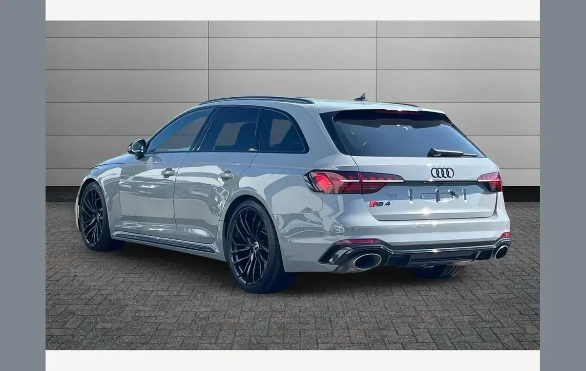Used Audi RS4 Design 450 HP (330 kW) 2023 Grey Estate