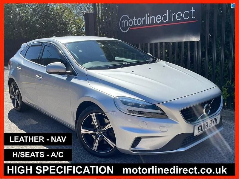 Used Volvo V40 R-Design 190 HP (139 kW) 2018 Silver Hatchback