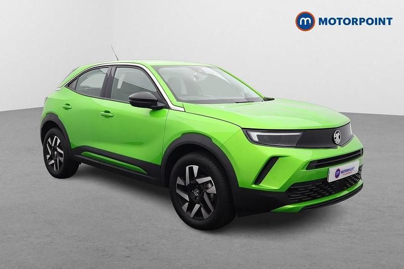 Green New 2025 Vauxhall Mokka Design Edition SUV | £19,999 (Good price) - Image 1/4