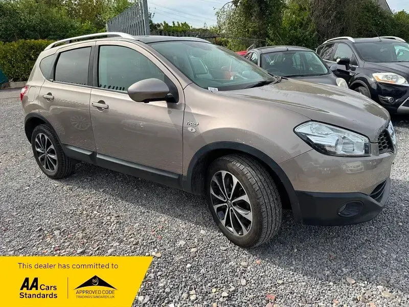 Używany Nissan Qashqai N-TEC 110 KM (80 kW) 2011 Złoty SUV