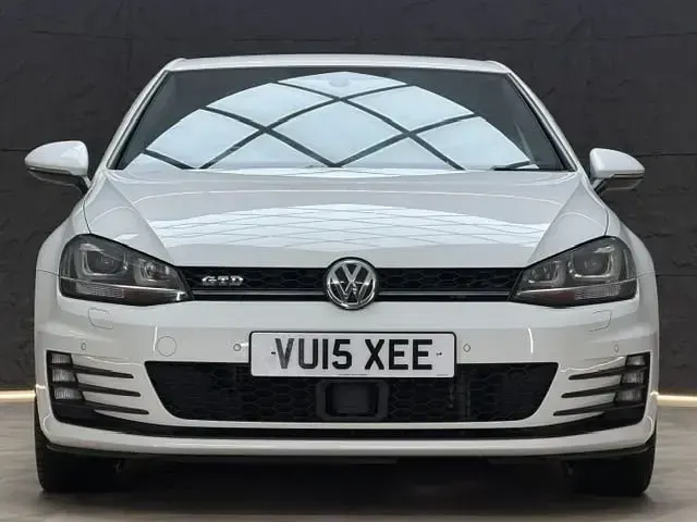 Used VW Golf VII GTD 181 HP (133 kW) 2015 White Hatchback