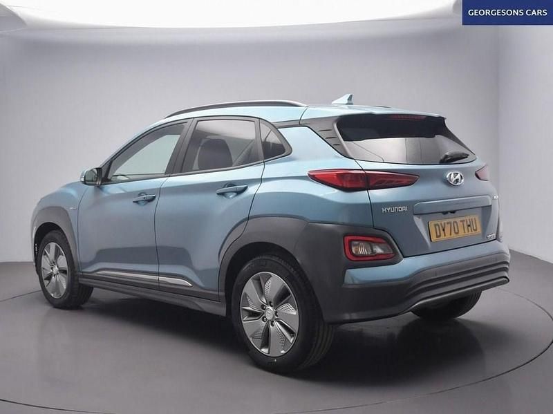 Second-hand Hyundai Kona Premium 100 kW (136 CP) 2020 Albastru SUV
