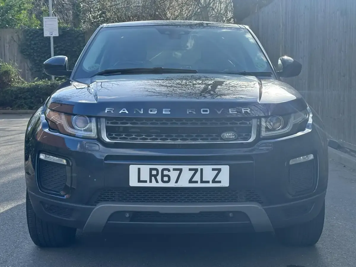 Used Land Rover Range Rover evoque SE 2017 Blue Estate