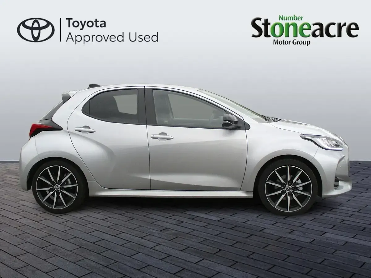 Used Toyota Yaris Sport 128 HP (94 kW) 2026 Silver Hatchback