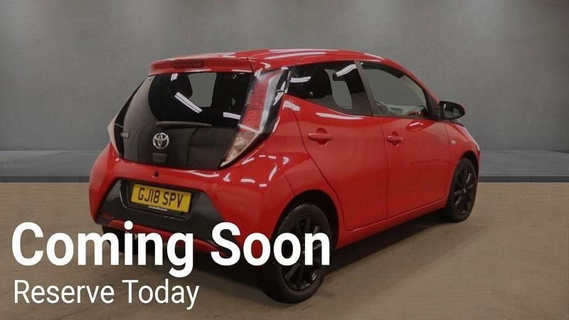 Used Toyota Aygo x-style 2018 Red Hatchback