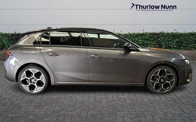 Used Vauxhall Astra Ultimate 131 HP (96 kW) 2025 Hatchback