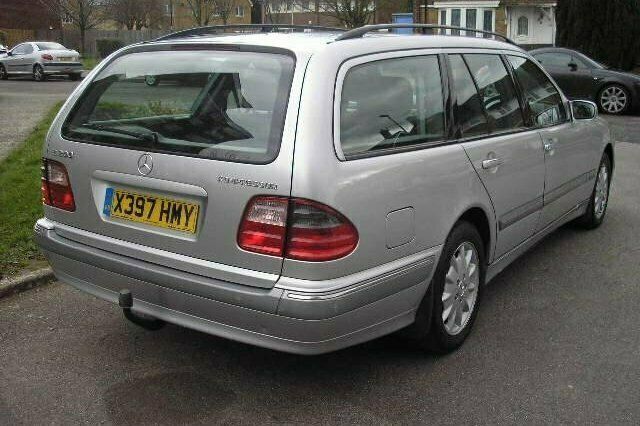 Used Mercedes E200 Classic 163 HP (119 kW) 2001 Sedan