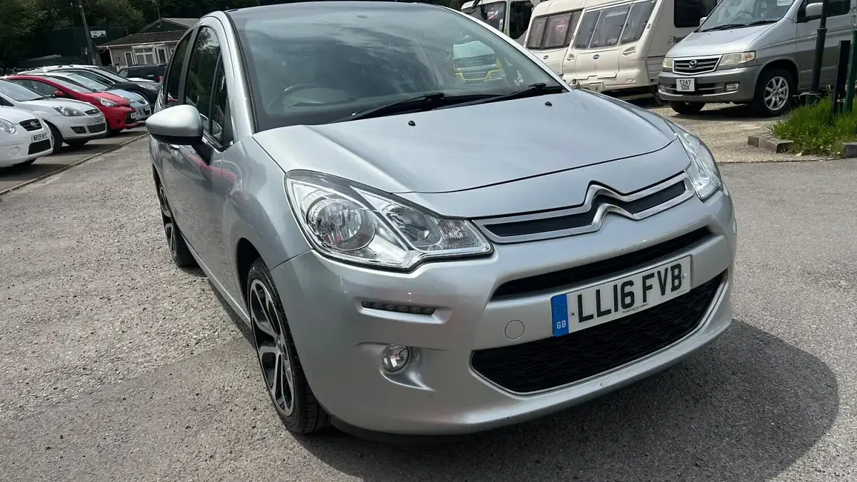 Used Citroën C3 Platinum 82 HP (60 kW) 2016 Silver Hatchback