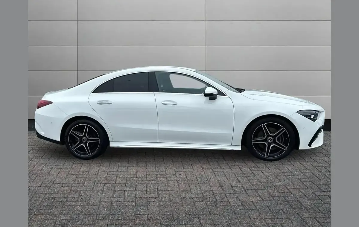 Occasion Mercedes CLA200 Executive 161 ch (118 kW) 2025 Blanc Coupé