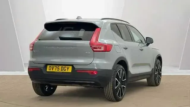 Used Volvo XC40 Ultra 161 HP (118 kW) 2025 Grey SUV