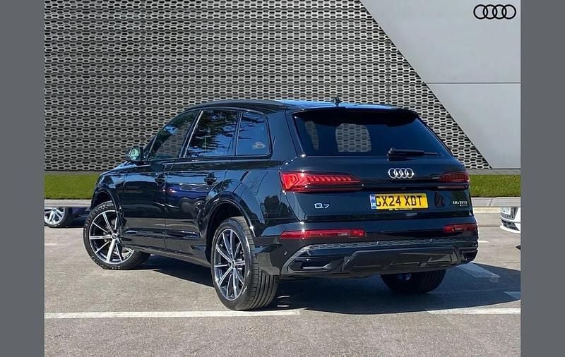 Used Audi Q7 S-Line 334 HP (245 kW) 2024 Black SUV