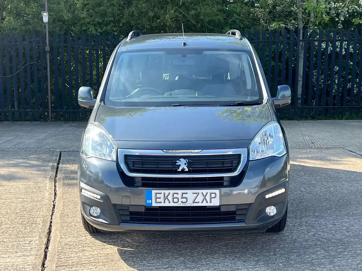 Used Peugeot TePee Active 2015 Grey MPV