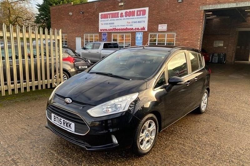 Usado Ford B-MAX Zetec 95 HP (69 kW) 2015 Preto Monovolume