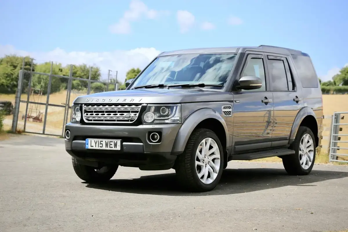 Used Land Rover Discovery 4 HSE 256 HP (188 kW) 2015 Grey SUV
