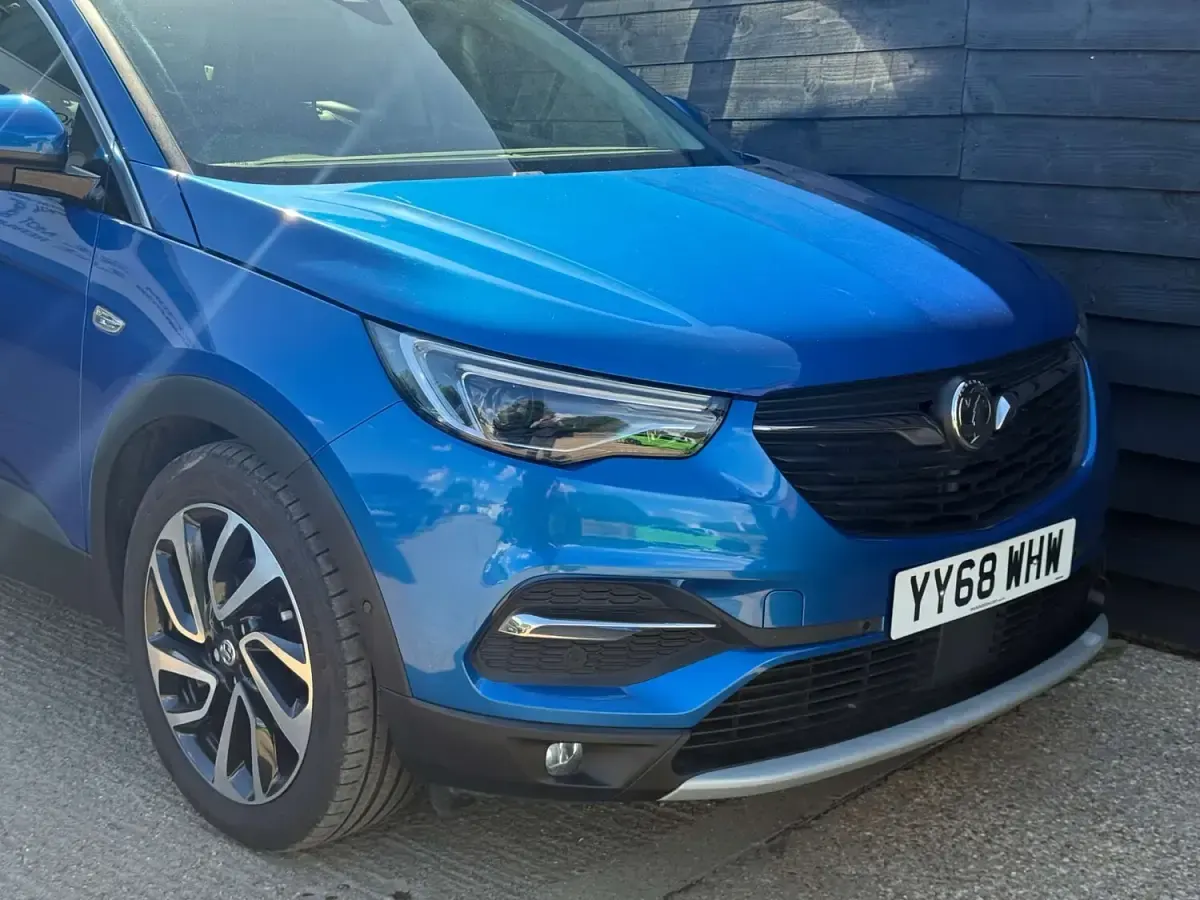 Used Vauxhall Grandland X Elite 130 HP (95 kW) 2019 Blue SUV