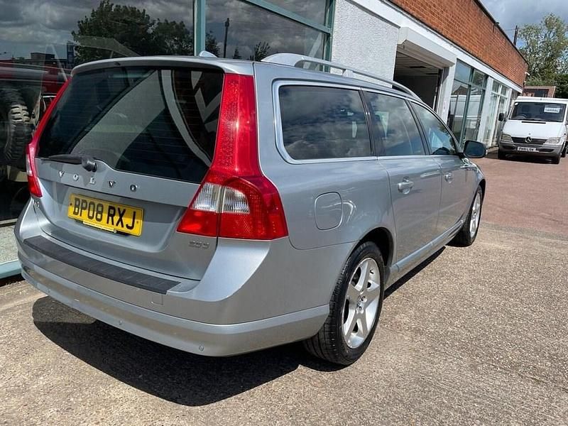 Used Volvo V70 SE 136 HP (100 kW) 2008 Silver Estate