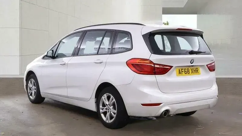 Used BMW 218 2018 White Estate