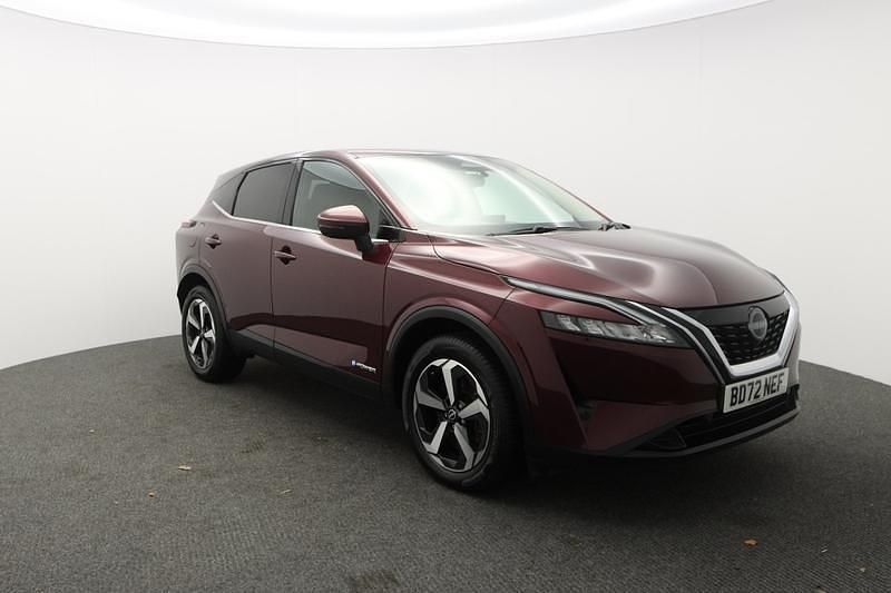 Red Used 2022 Nissan Qashqai N-Connecta SUV | £18,499 (Good price) - Image 1/4