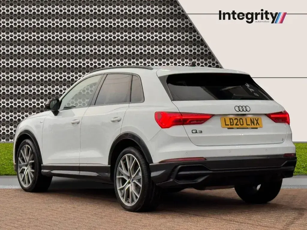 Used Audi Q3 Advanced 150 HP (110 kW) 2020 White SUV