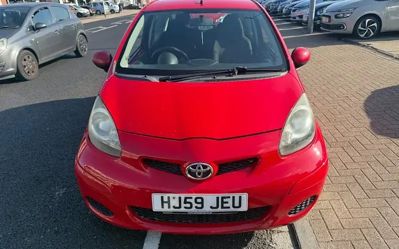 Used Toyota Aygo 68 HP (50 kW) 2011 Hatchback