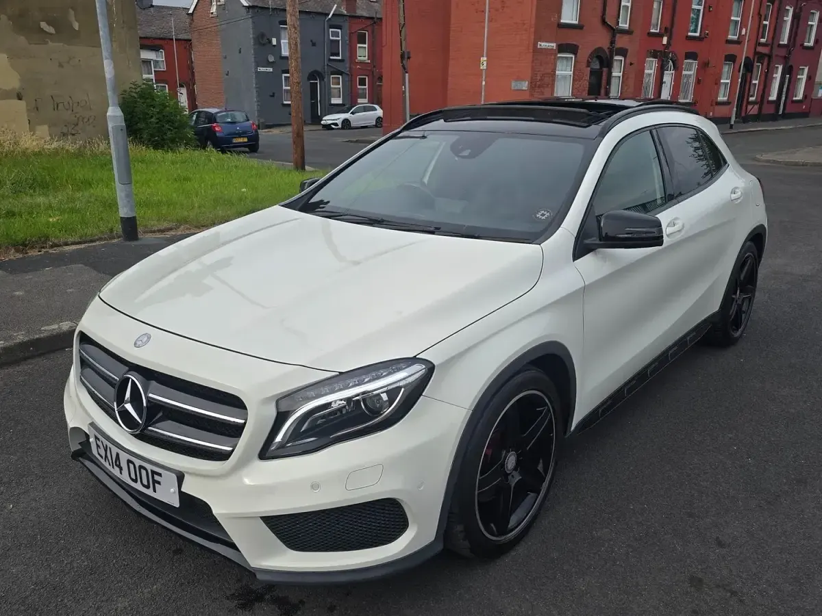 Used Mercedes GLA220 AMG line 170 HP (125 kW) 2014 White SUV