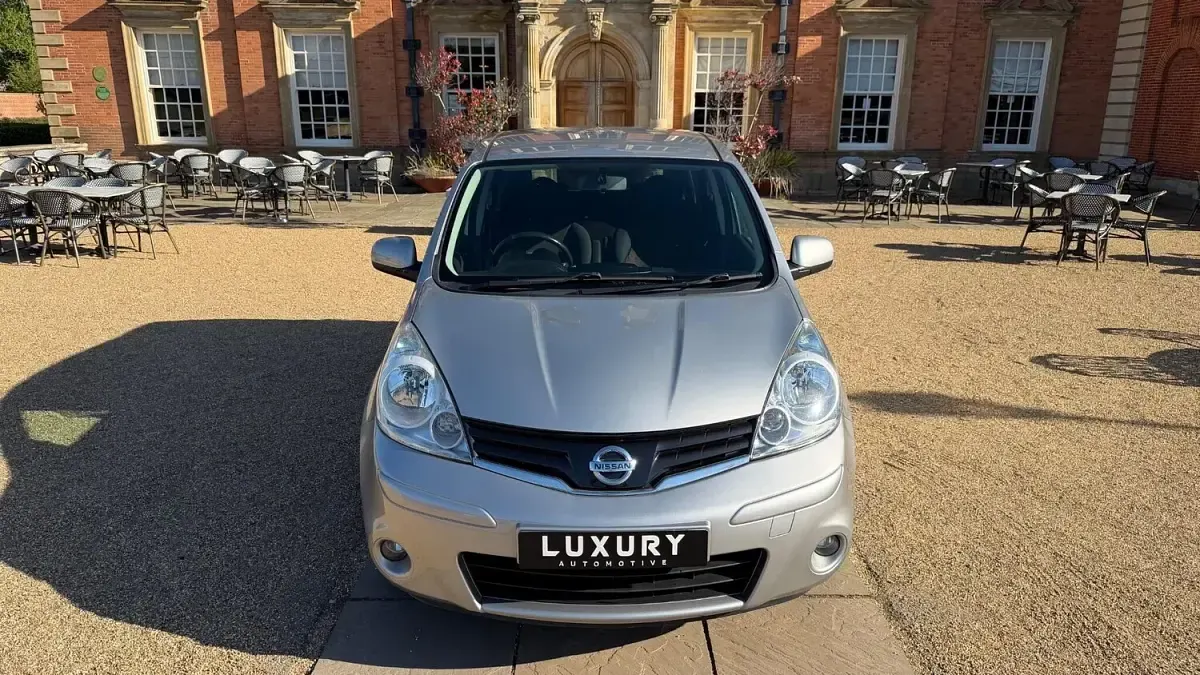 Used Nissan Note N-TEC 88 HP (64 kW) 2010 Silver Hatchback