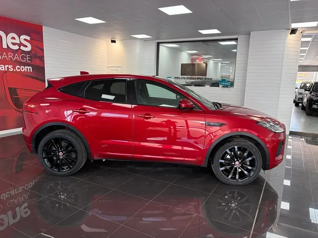Used Jaguar E-Pace R-Dynamic 150 HP (110 kW) 2019 Red SUV