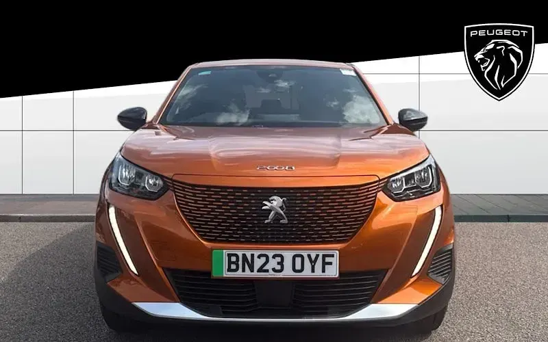 Used Peugeot e-2008 Active+ 100 kW (136 HP) 2023 SUV