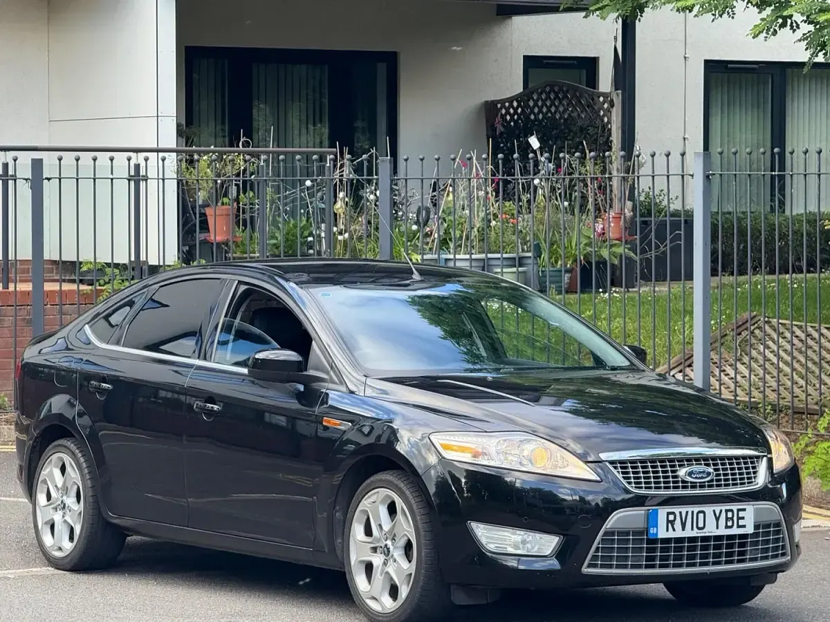 Used Ford Mondeo Titanium X 163 HP (119 kW) 2010 Black Hatchback