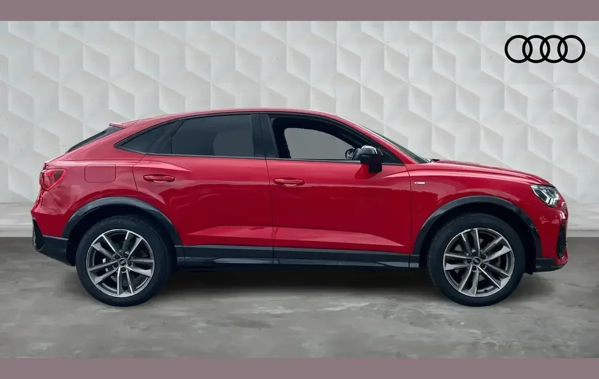 Used Audi Q3 Advanced 245 HP (180 kW) 2023 Red SUV