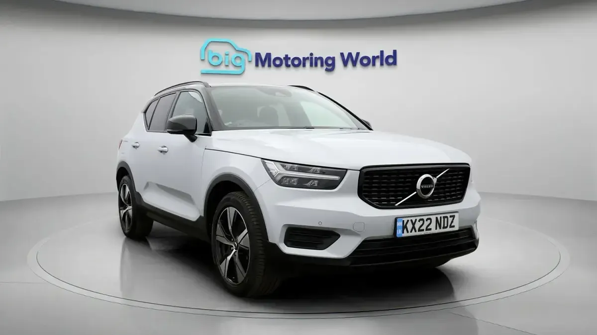 Used Volvo XC40 Plus 211 HP (155 kW) 2021 SUV