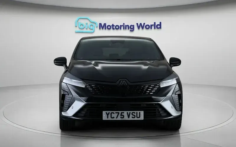 Used Renault Clio Esprit Alpine 145 HP (106 kW) 2025 Black Hatchback